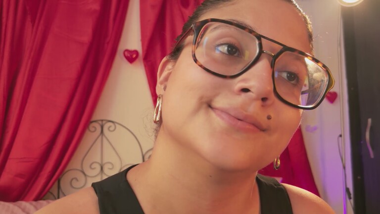 HaileyBunny_18's Streamate show and profile