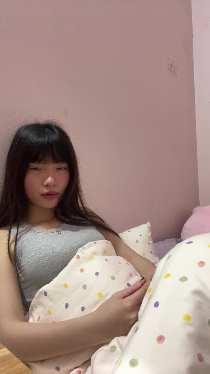 Helen018's Streamate show and profile