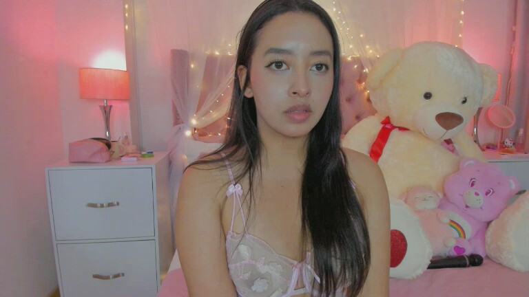 AlexandraWinterr's Streamate show and profile