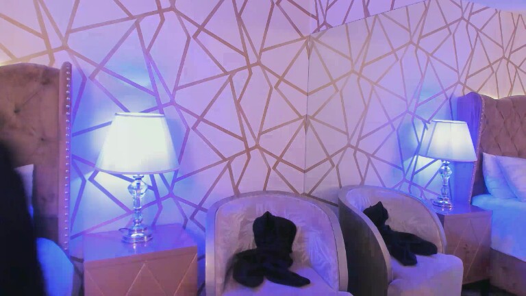 SaschaFit's Streamate show and profile