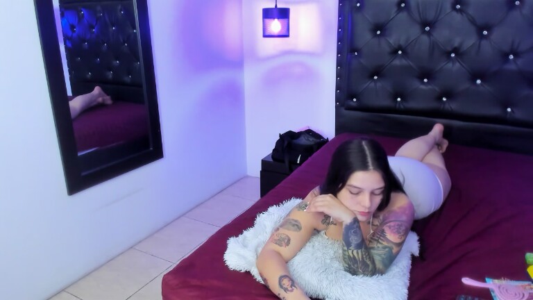 Victoria_jk's Streamate show and profile