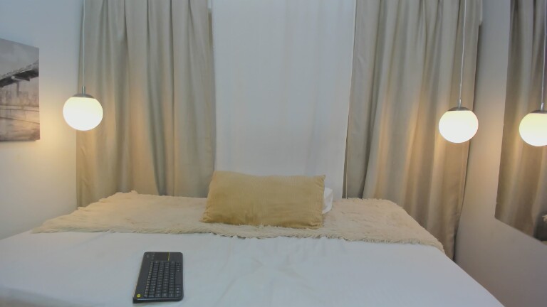 Aly_Brownn's Streamate show and profile