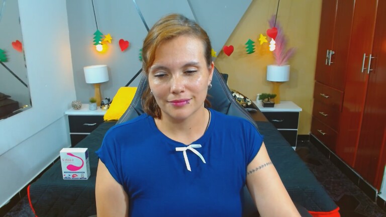 ConieMoss's Streamate show and profile