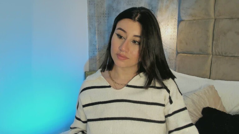 Ginebra_Belucci's Streamate show and profile