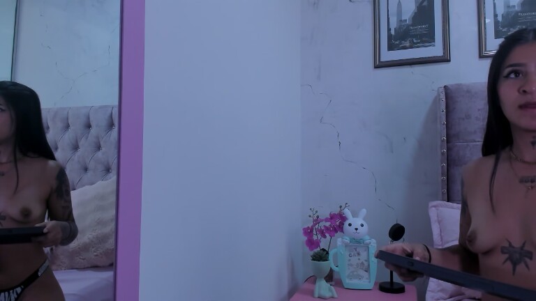 Lucia_delaVega's Streamate show and profile