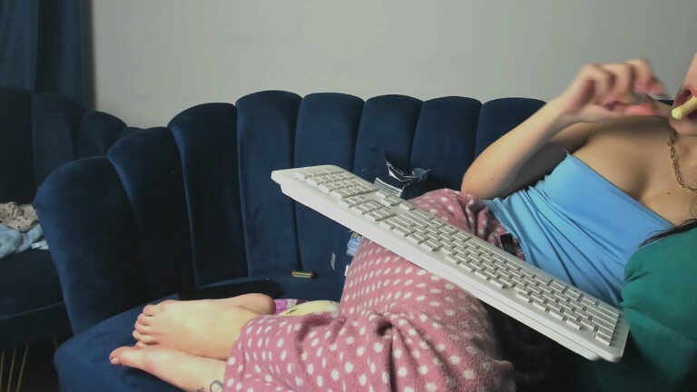 LucyLafleur's Streamate show and profile