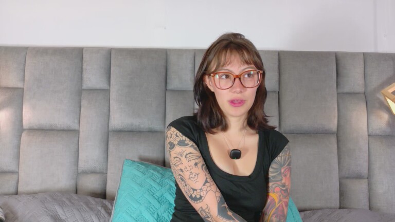 Isabella_Stewart's Streamate show and profile