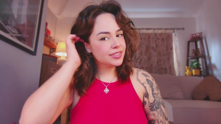 Aerin's Streamate show and profile