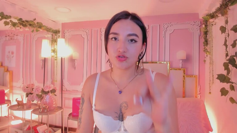 NaraSuarez's Streamate show and profile
