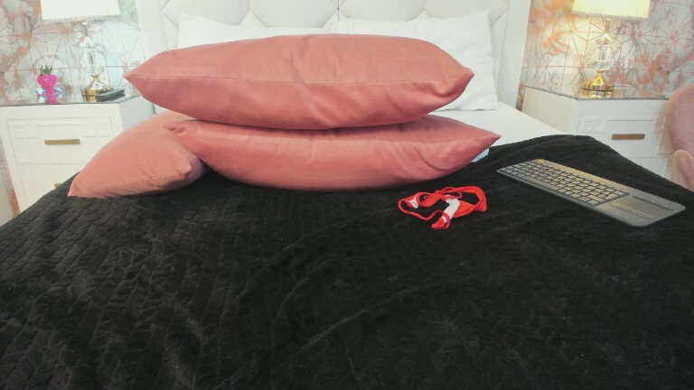 AriiaTyler's Streamate show and profile