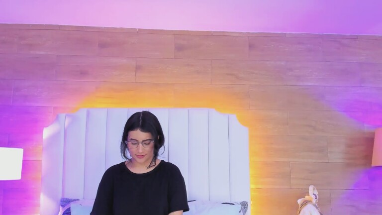 AliceeCarther's Streamate show and profile