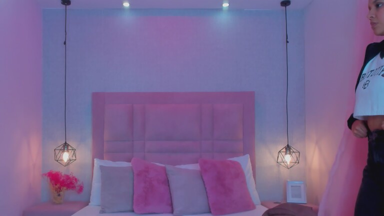 Bellaa_Rosse's Streamate show and profile