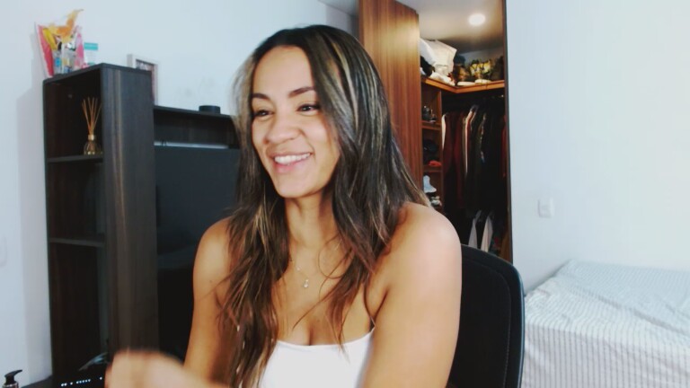 Jazmin111's Streamate show and profile