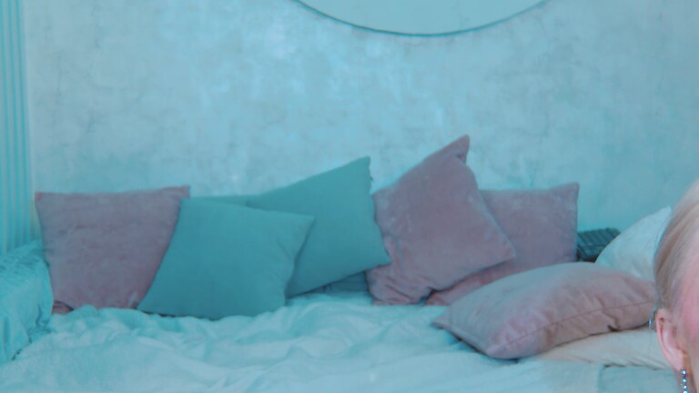 DenLina's Streamate show and profile