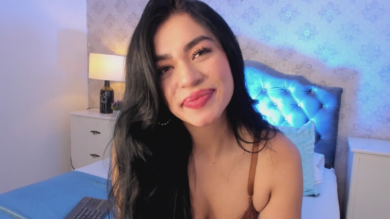 MayaWiills's Streamate show and profile
