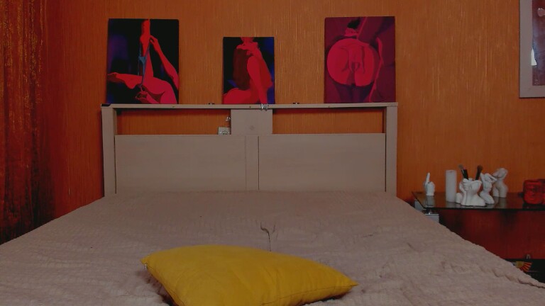 Alyonaqueenn's Streamate show and profile