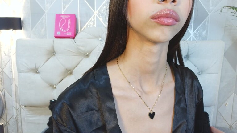 Lia_Bloom's Streamate show and profile