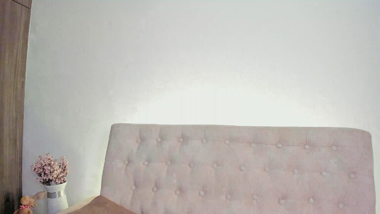 EmiliaJons's Streamate show and profile