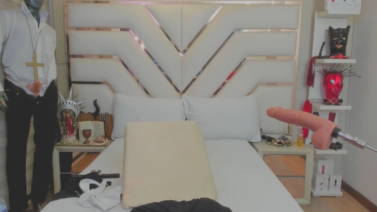 NikolleWilliams's Streamate show and profile