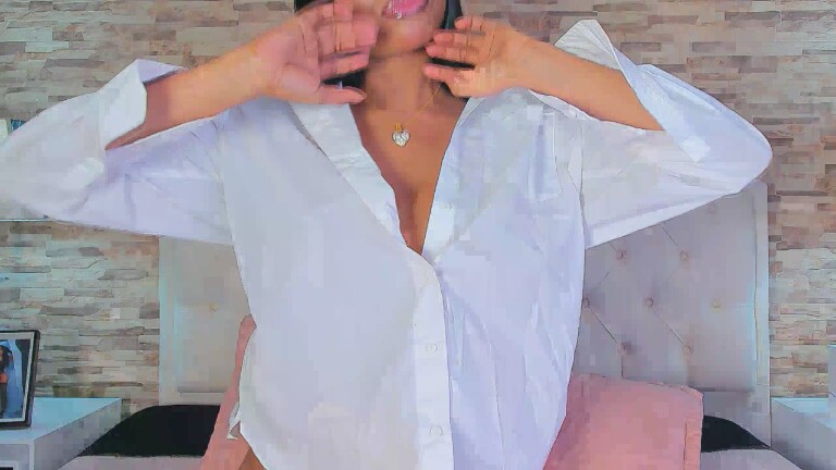 AnnyDuque's Streamate show and profile