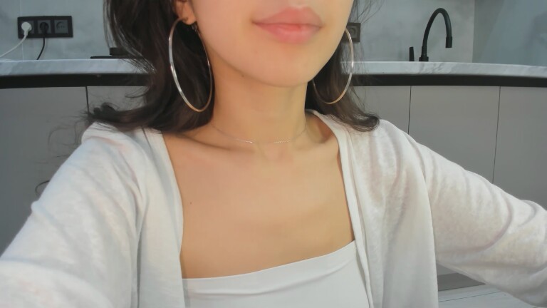 Mia_meow19's Streamate show and profile