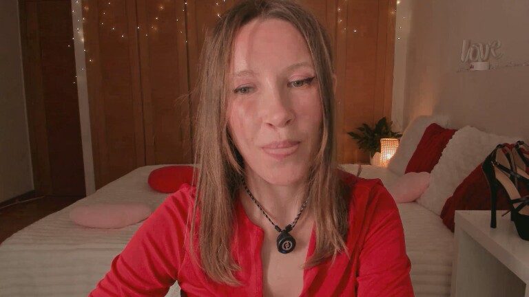 EmilyJune's Streamate show and profile