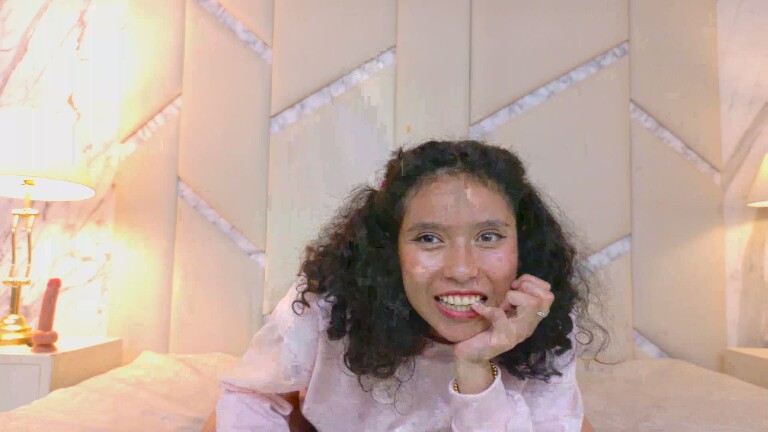 IrisVelasco's Streamate show and profile