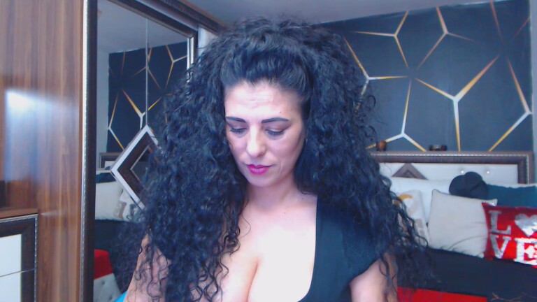 Curly_Sexy's Streamate show and profile