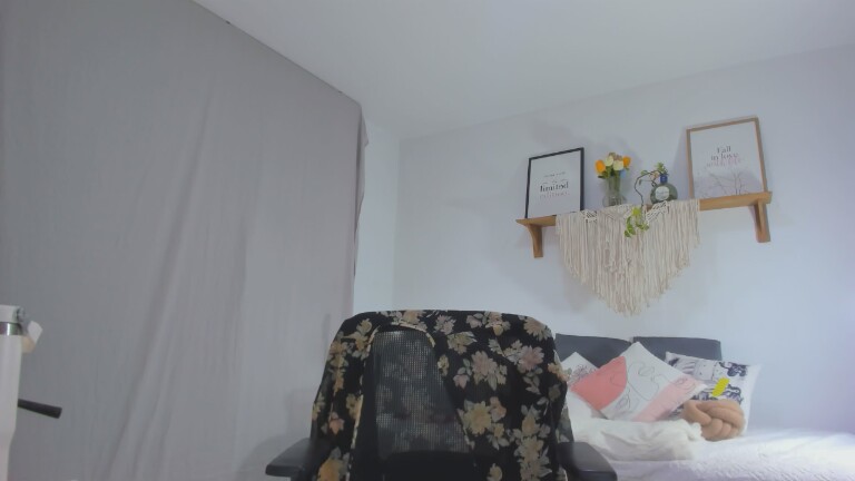 AlissonOwens's Streamate show and profile