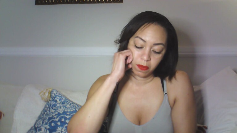 QueenTrick's Streamate show and profile