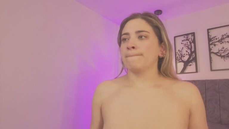 AndyyandEmmaa's Streamate show and profile