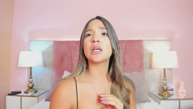 AriannaDuque's Streamate show and profile