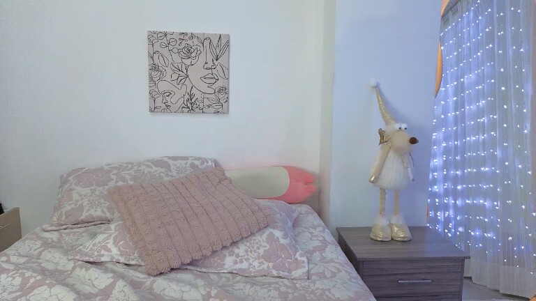 Valerie_Andrade's Streamate show and profile