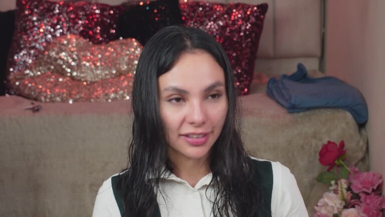 GIABONNETT's Streamate show and profile