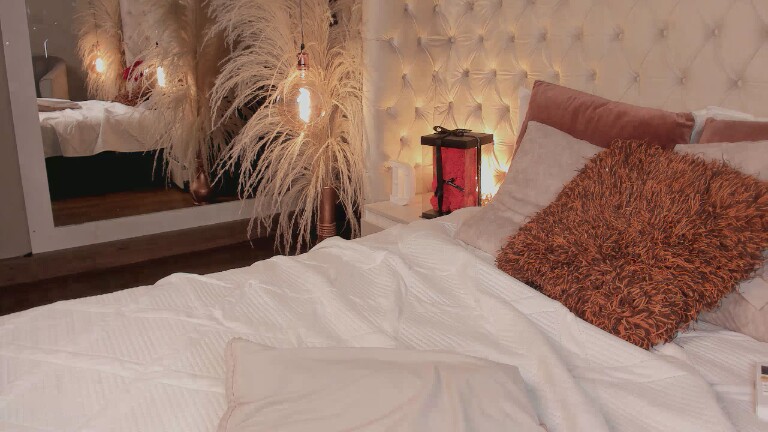 Dannah_Gomez's Streamate show and profile