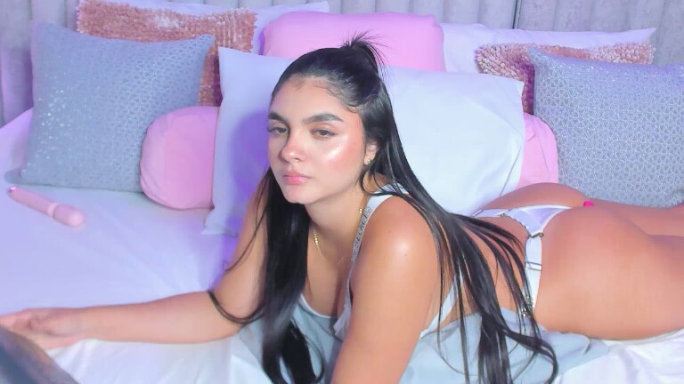 SamiLewis's Streamate show and profile