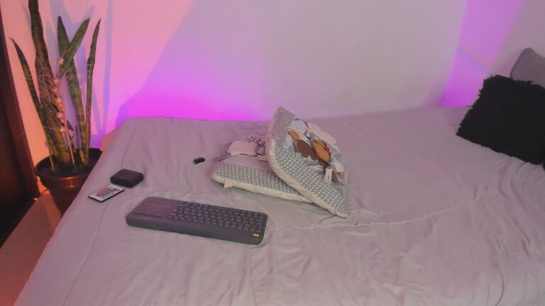 Stanlor1226's Streamate show and profile