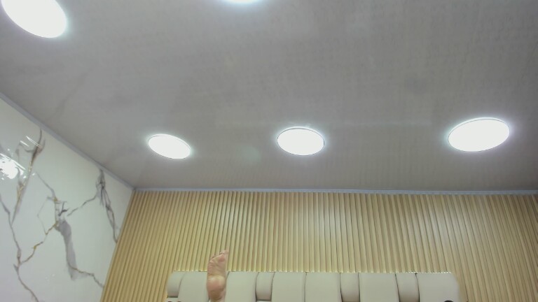 Kharhaa's Streamate show and profile