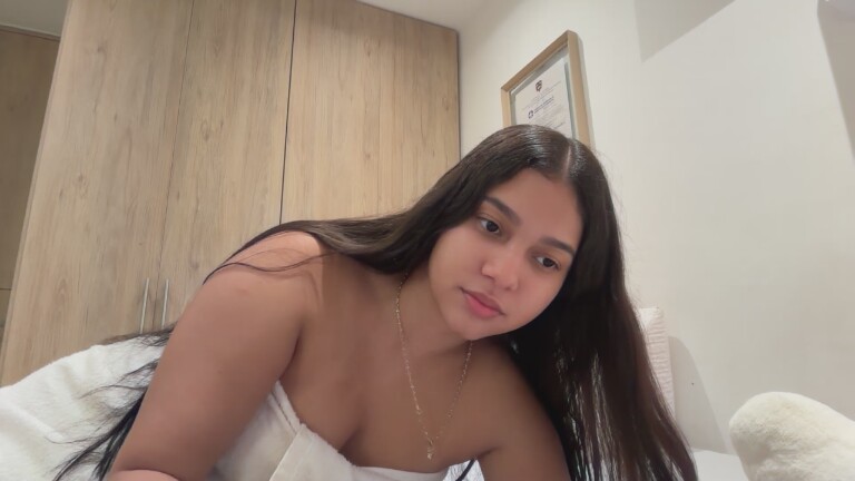 MiaYoung19's Streamate show and profile