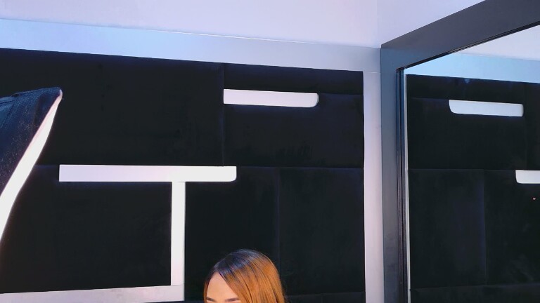 AlanaFerrara's Streamate show and profile