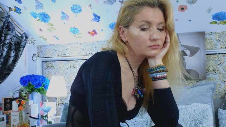 AshleySweetXxX's Streamate show and profile