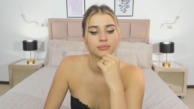 AlisAnne's Streamate show and profile