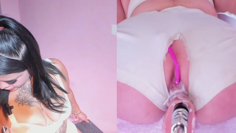 Missy_April's Streamate show and profile