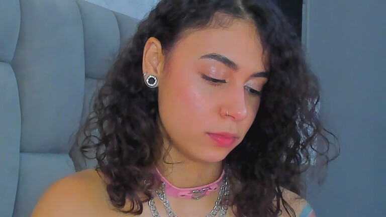 AlliceStevens's Streamate show and profile