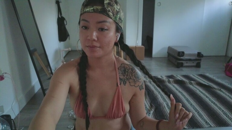 PriestessWu's Streamate show and profile