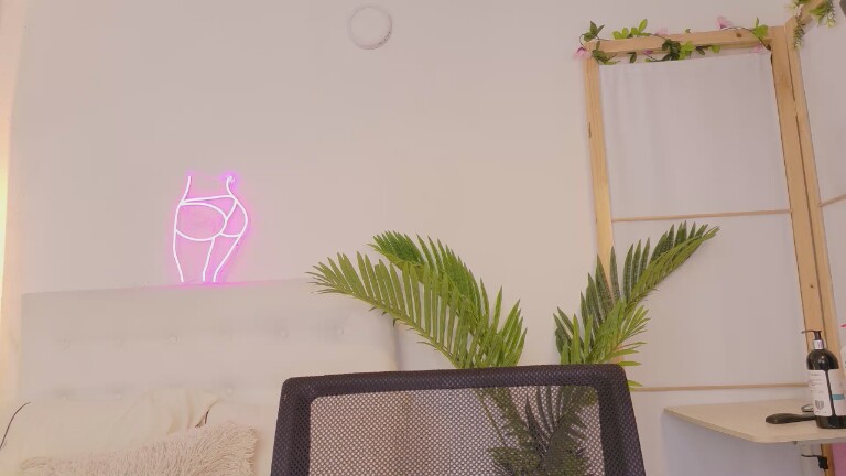 AmeAlcaraz's Streamate show and profile