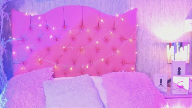 SakuraDilucas's Streamate show and profile