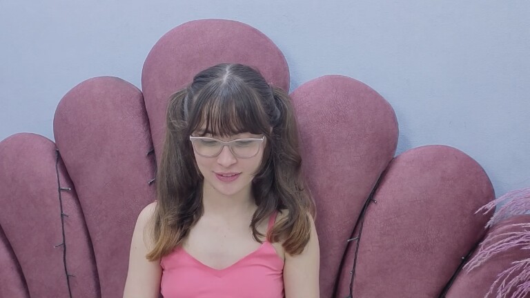 ISABELLAJHONS's Streamate show and profile