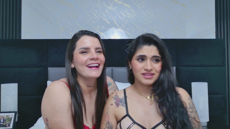 MaraAndSaray's Streamate show and profile
