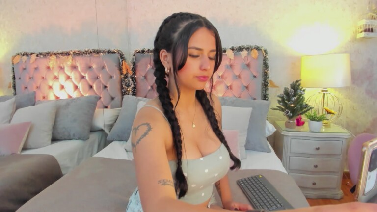 KarolGonzales's Streamate show and profile